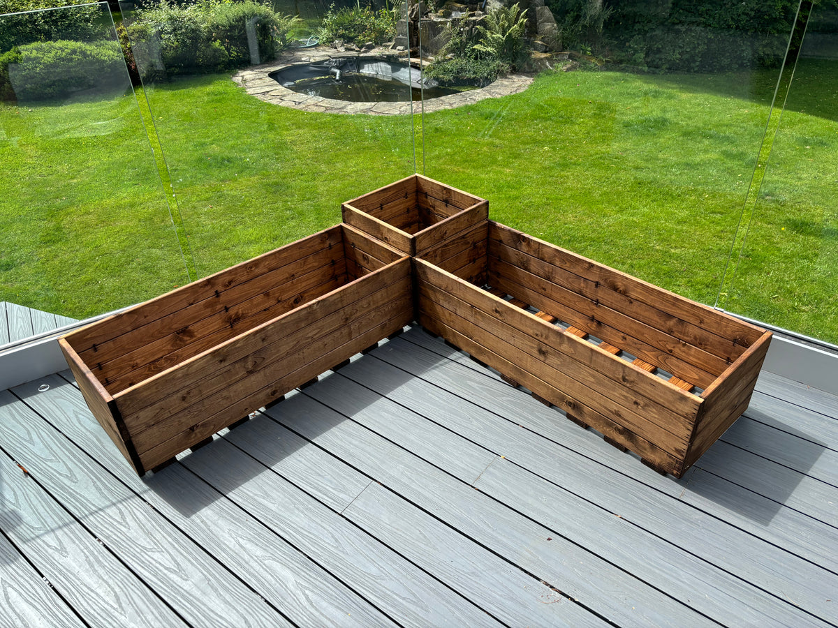 HB292 - Berwick Corner Planter Set – Charles Taylor Trading Ltd