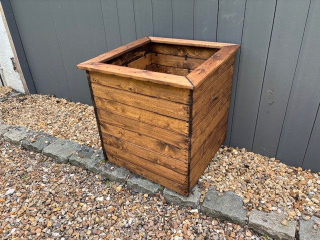 HB217 - Extra Large Windsor Planter