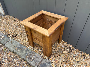 HB286 - Prestbury Raised Square Planter Regular