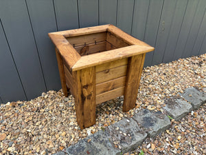 HB286 - Prestbury Raised Square Planter Regular