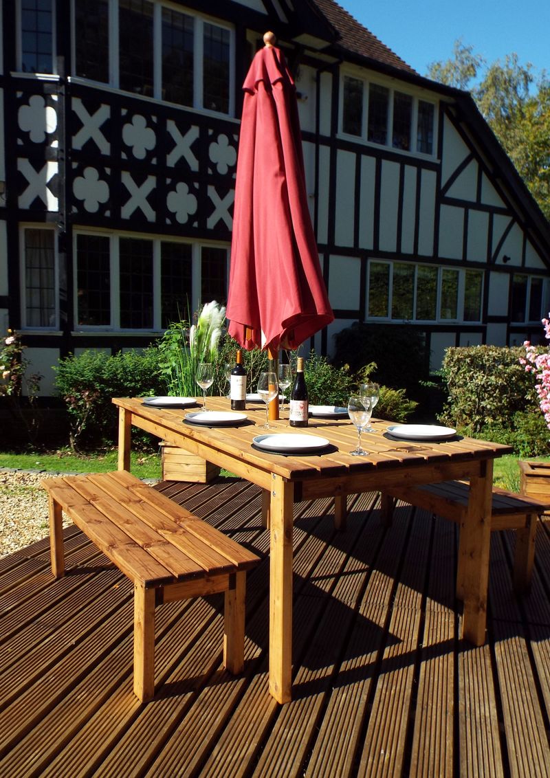 HB110 - Six Seater Table Set