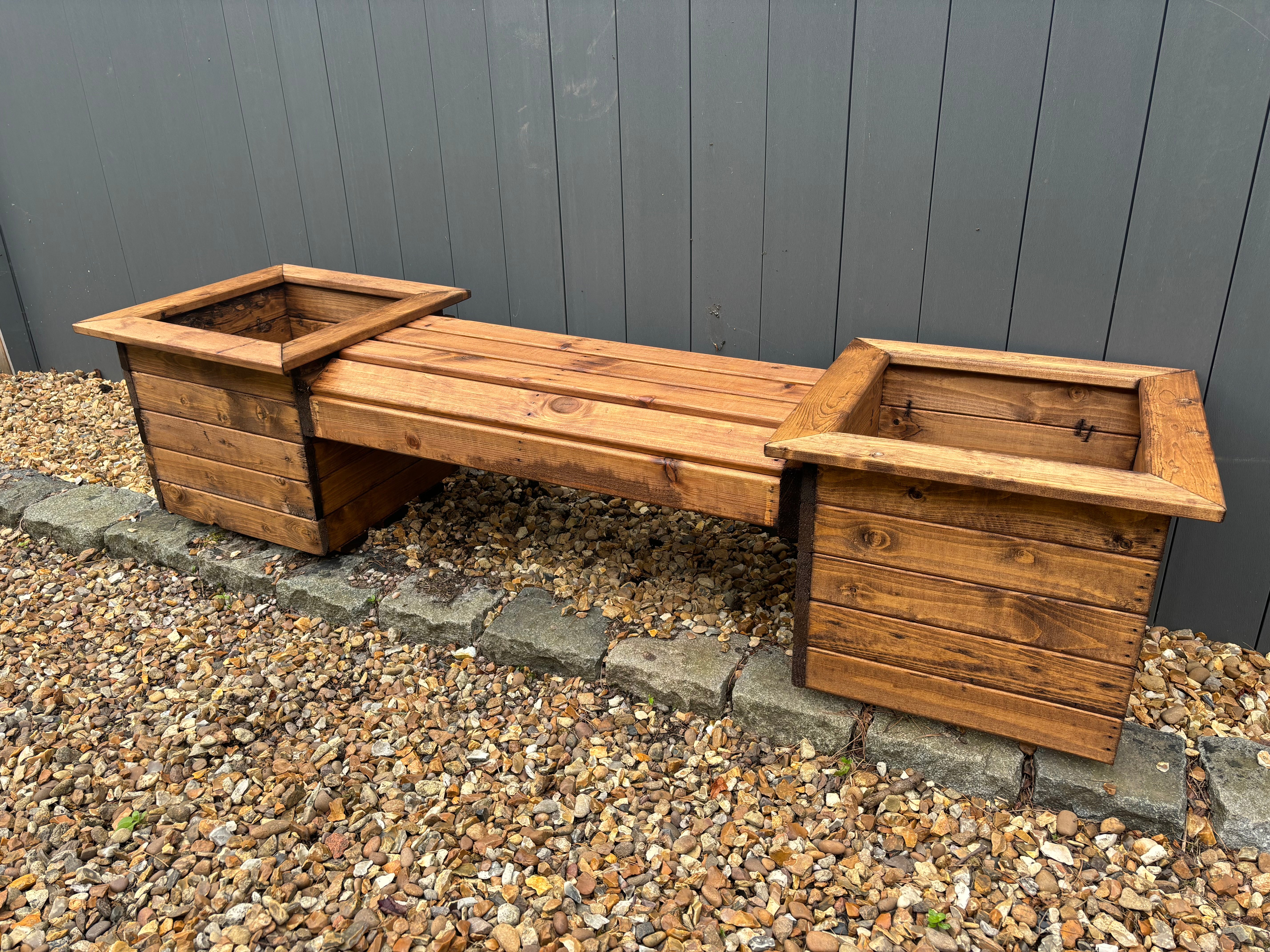 HB305 - Thatcham Single Planter Bench