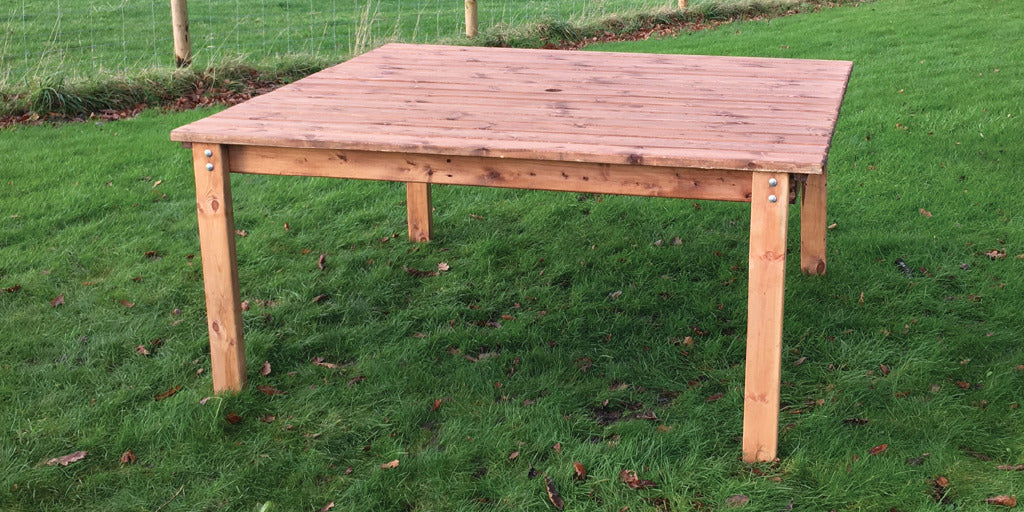 HB60 - Large Traditional Dining Table